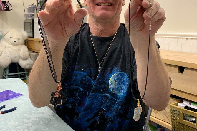 wire-wrapping-raw-gemstones-class
