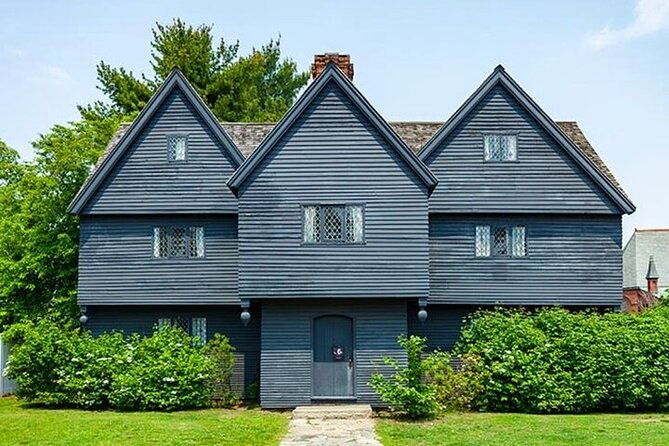 witch-trials-walking-tour-in-salem