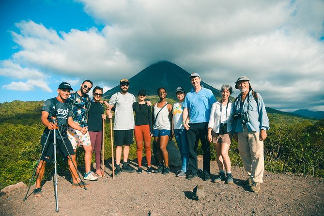 witness-the-spectacular-arenal-volcano-on-a-guided-hiking-tour
