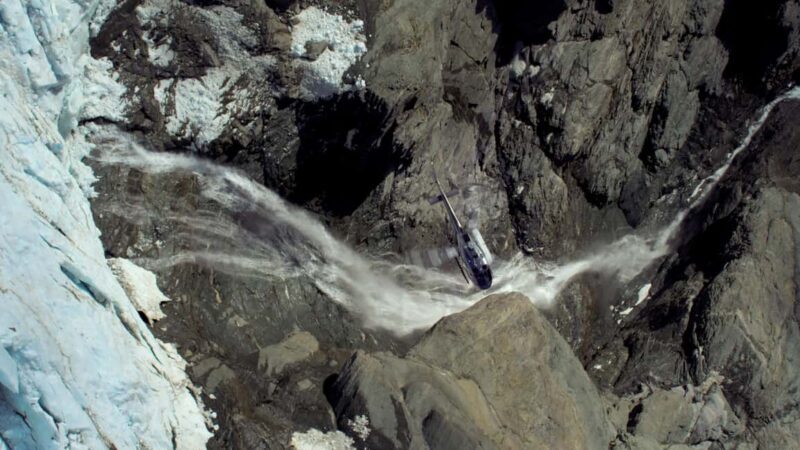 Wnaka: Heli Siberia Max - Helicopter Flight, Hike, Jet Boat - The Self-Guided Hike: A Quiet Exploration