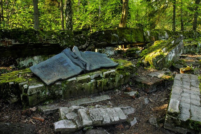wolfs-lair-private-day-trip-from-warsaw