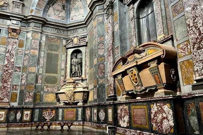 women-of-florence-walking-tour-with-city-highlights-and-medici-chapel
