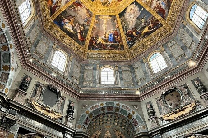 women-of-florence-walking-tour-with-city-highlights-and-medici-chapel