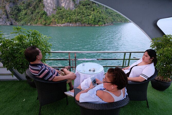 Wonder Bay Cruise Halong Day Boat Tour from Harbor (34 Paxs Max) - Who Is This Tour Best For?
