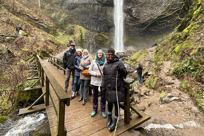 wonderful-waterfalls-columbia-river-gorge-tour-local-operators