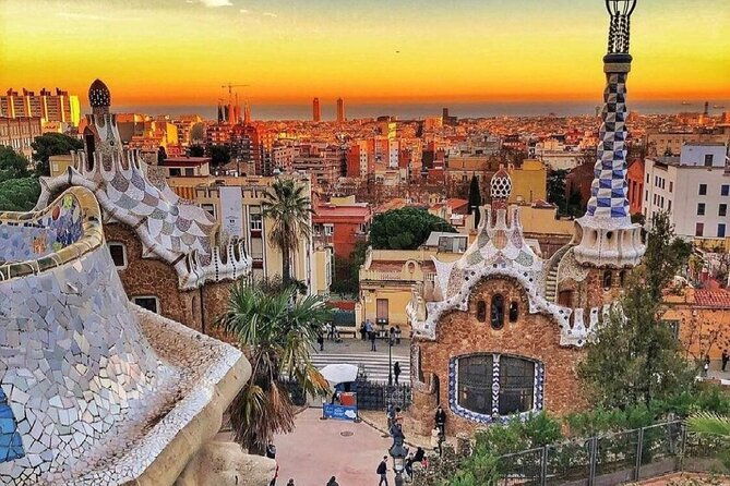 wonders-of-gaudi-parc-guell-and-sagrada-familia-2
