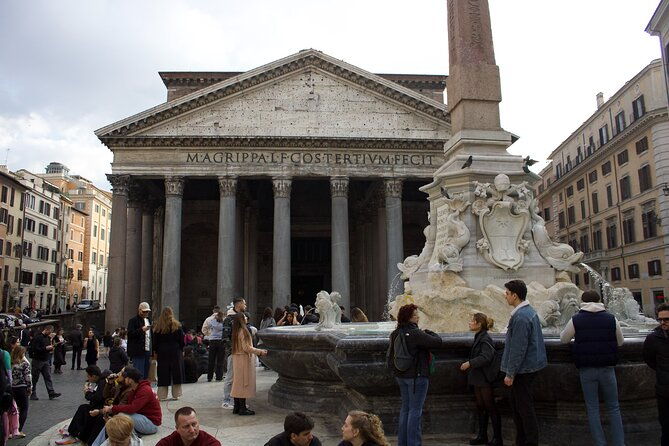 wonders-of-rome-at-night-small-group-walking-tour