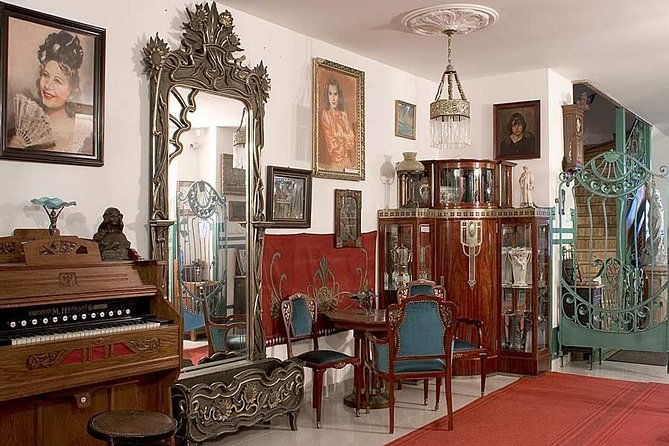 wonders-of-secession-in-budapest-a-private-tour-by-car-and-guide