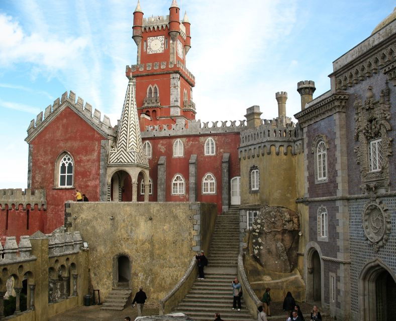 wonders-of-sintra-cascais-private-tour-2