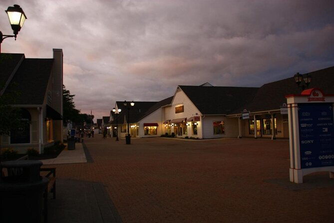 woodbury-common-premium-outlet-shopping-private-day-trip-by-suv-from-nyc