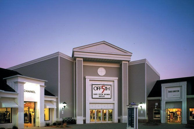 woodbury-common-premium-outlet-shopping-private-day-trip-by-suv-from-nyc