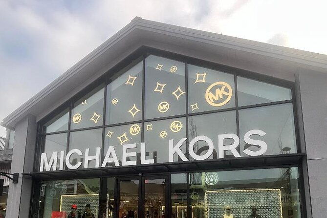 woodbury-common-shopping-experience-with-private-driver-guide