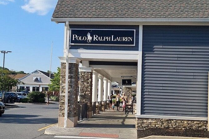 woodbury-common-shopping-experience-with-private-driver-guide