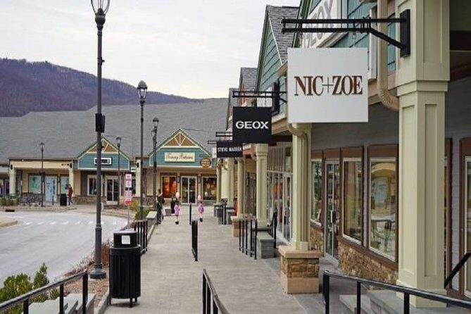 Woodbury Commons Shopping in NEW MKT Limousine - FAQ