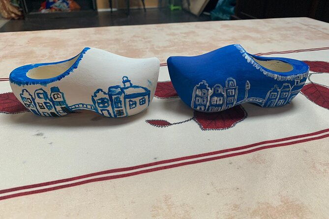 wooden-shoes-painting-private-workshop-in-simonehoeve