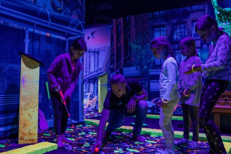 woop-glow-golf-ljubljana-btc-city