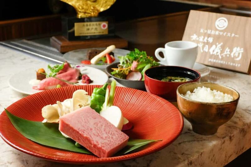 World-Class Kobe Beef Teppanyaki in Osaka Orientalhotel - What to Expect During the Meal