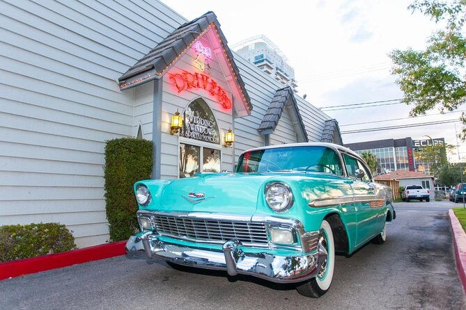 world-famous-drive-up-wedding-in-las-vegas-2