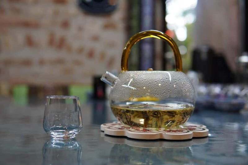 World Teas and Turkish Tea Brewing Workshop - An Authentic Tea Journey in Istanbul