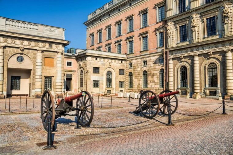 world-war-ii-stockholm-old-town-walking-tour-and-army-museum