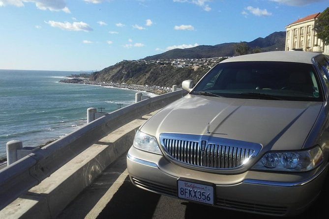 worlds-best-5-hour-tour-is-a-custom-limo-with-the-biggest-bar-ever