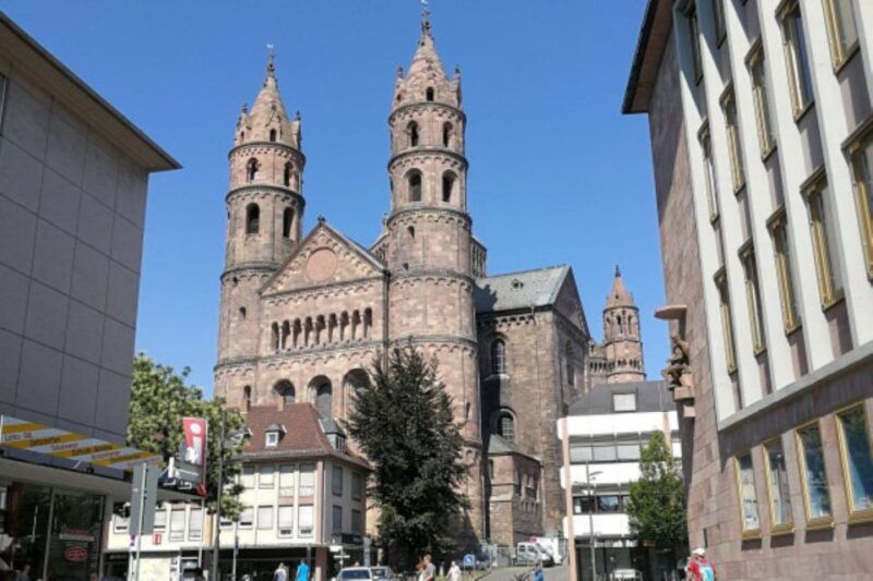 worms-historic-walking-tour-with-heike