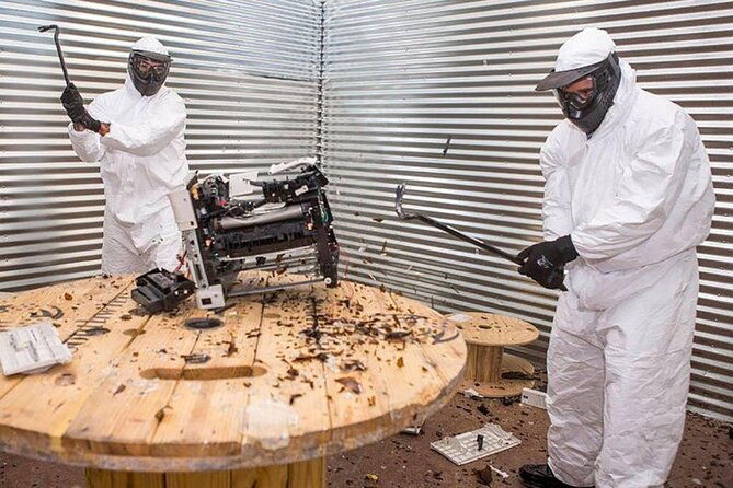 wreck-room-a-destruction-experience-standard-wrecking