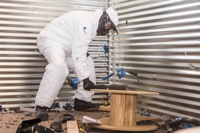 wreck-room-a-destruction-experience-standard-wrecking