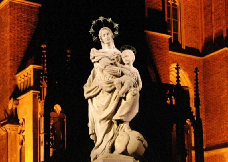 wroclaw-2-hour-mysterious-walking-night-tour