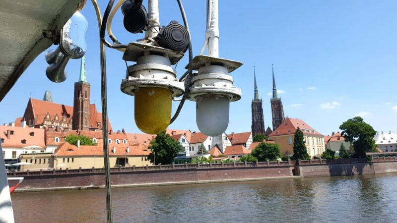 wroclaw-boat-cruise-with-a-licensed-guide-1-hour