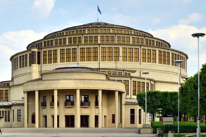 wroclaw-grand-city-private-tour-with-japanise-garden-and-panorama-painting