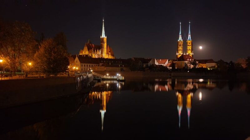 wroclaw-guided-city-night-tour-2-hours