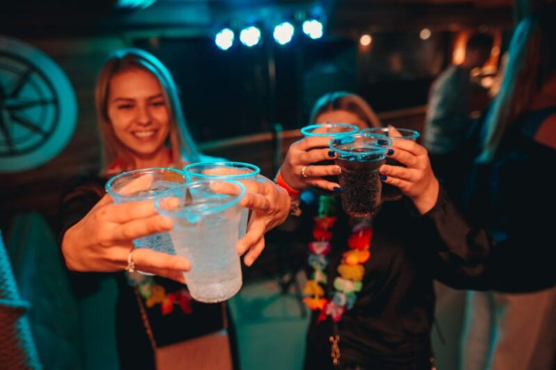 wroclaw-oder-river-boat-party-with-unlimited-drinks