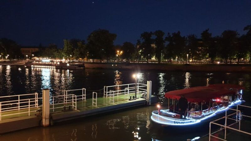 wroclaw-old-city-night-walk-and-gondola-ride