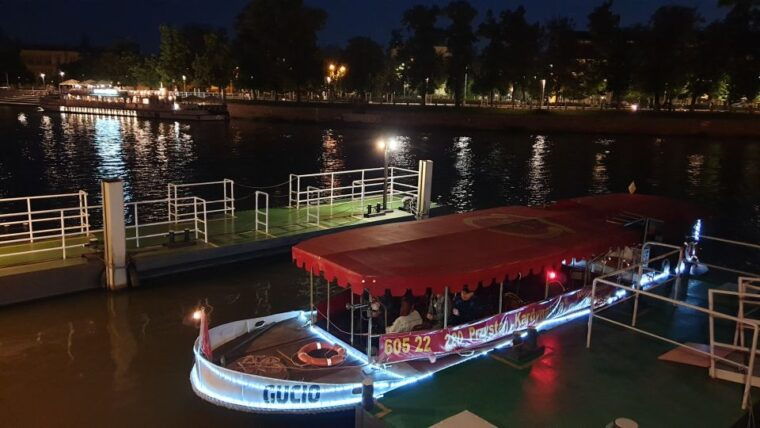 wroclaw-old-city-night-walk-and-gondola-ride