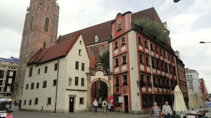 Wroclaw: Old Town, Ostrów Tumski, and Dwarves Guided Tour - A Complete Look at the Tour Experience