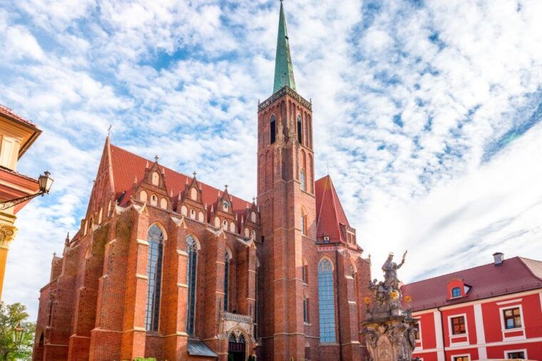 wroclaw-private-old-town-guided-walking-tour-2-h