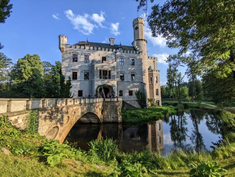 wroclaw-to-prague-2-in-1-private-transfer-country-tour