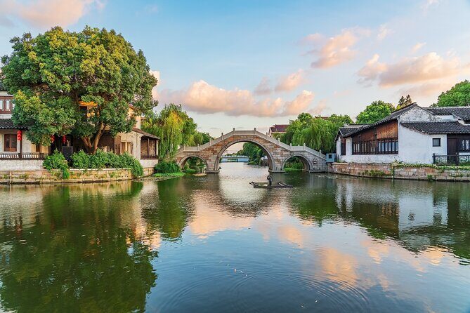 Wuzhen Day Trip from Shanghai with English Guide - Practical Details and Comfort