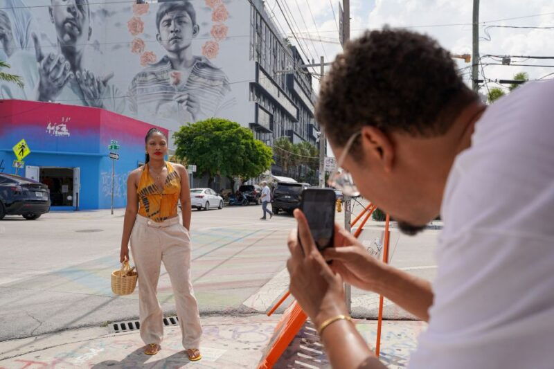 wynwood-art-district-1-hour-wynwood-buggies-street-art-tour