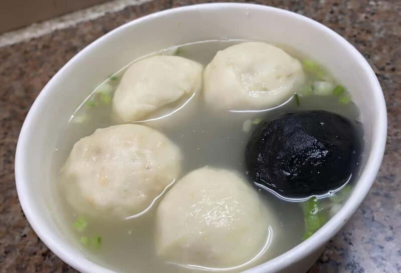 Xiamen local food tour on Historic Zhongshan Arcade Streets - An Honest Look at the Xiamen Local Food Tour on Zhongshan Arcade Streets