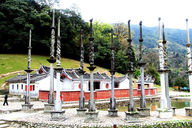 Xiamen Private Day Tour to Tianluokeng Tulou Cluster and Hekeng Tulou - FAQ