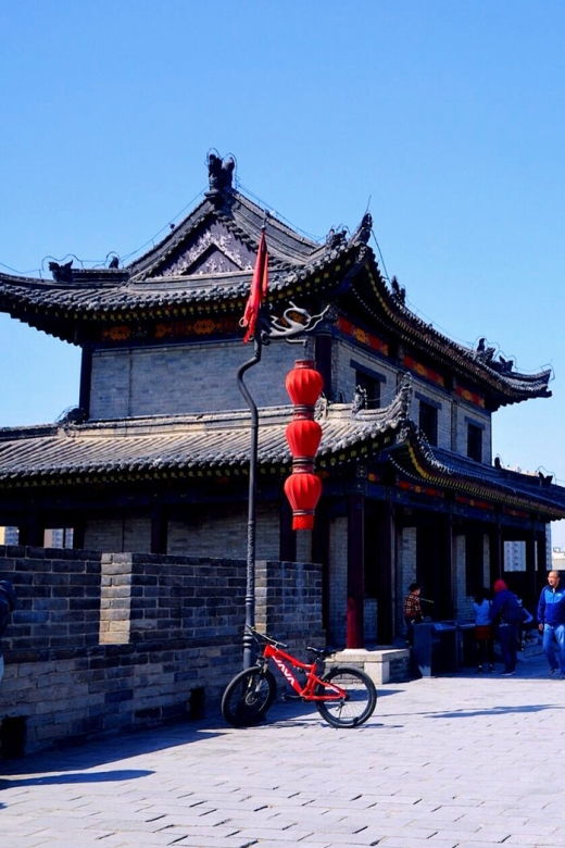 xian-city-wall-private-guided-tour-with-cycling-option