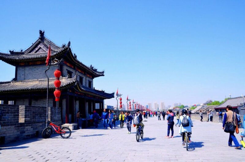 xian-city-wall-private-guided-tour-with-cycling-option