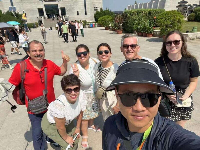 xian-city-wall-terracotta-army-museum-group-day-tour