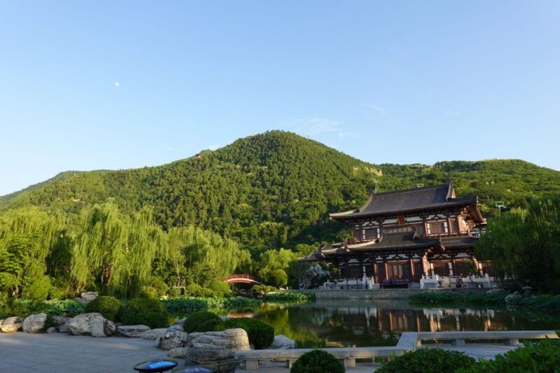 xian-guided-day-tour-to-huaqing-palace-terracotta-army