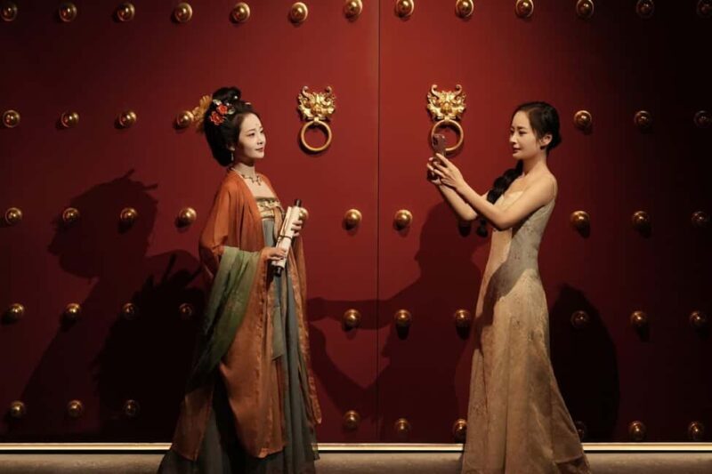 Xian: Hanfu Costume Experience & Ancient-Modern Photoshoot - Practical Tips for Your Photoshoot