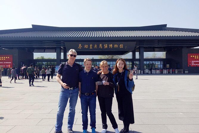 Xian Highlights Private Tour With Airport Transfer - Detailed Review of the Xian Highlights Private Tour