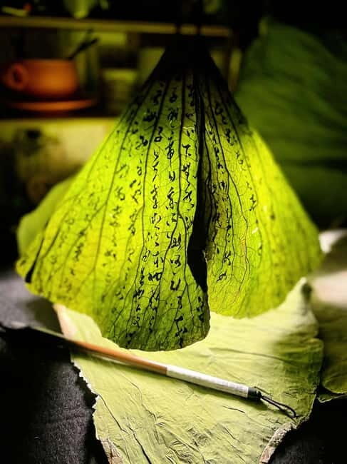 Xi'an: Morning Market, Food, Landmark & Handcraft Experience - Authentic Experiences and Personal Touches