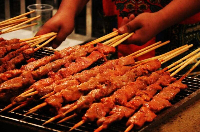 xian-muslim-quarter-night-market-foodie-walking-tour